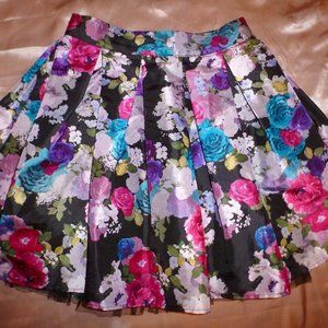 D signed girls floral print skirt M (10/12)